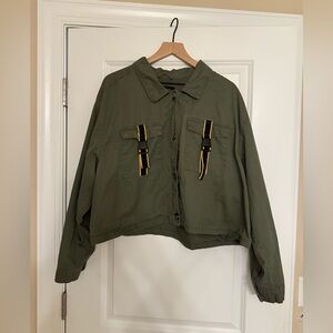 New Look army Green Cropped Utility Jacket with Black and Yellow Accents